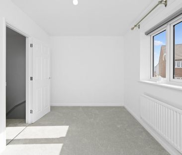 2 bedroom end of terrace house to rent - Photo 5