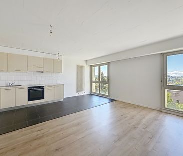3½ PIÈCES - En Duplex! - Photo 1