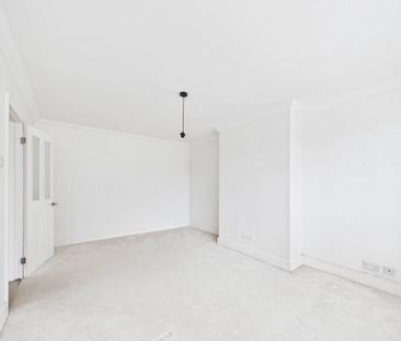 4 bedroom semi-detached house to rent - Photo 6