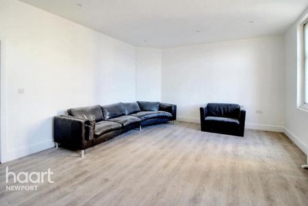 3 bedroom apartment to rent - Photo 4