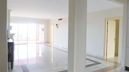 2 bedroom luxury Flat for rent in Benahavís, Andalusia - Photo 5