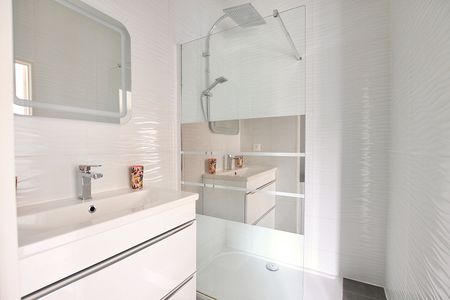 STUDIO MEUBLÉ - MIONS - 661.80 CC, - Photo 4