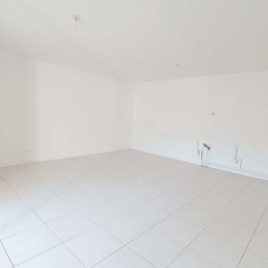 location Appartement T3 DE 66.18m² À BORDEAUX - Photo 1