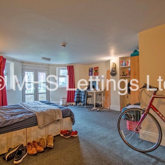 15 Regent Park Terrace, Leeds, LS6 2AX - Photo 1