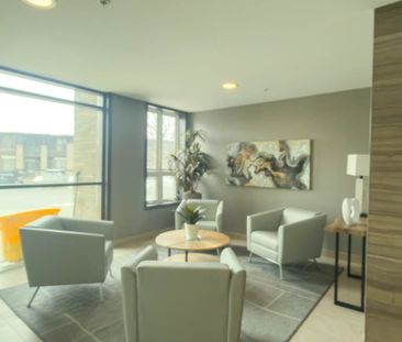 For Lease - 5010 Corporate Drive Unit# 330, Burlington, Ontario - Photo 2