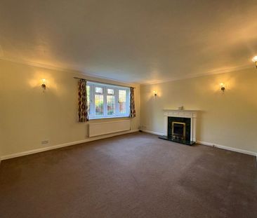 Pevensey Way, Frimley, Camberley, Surrey, GU16 - Photo 2
