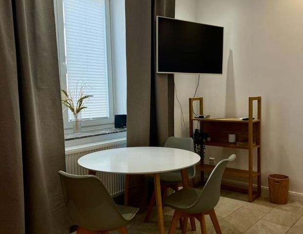 Möbliertes Apartment mit Terrasse in Hannover-Hainholz - Foto 1