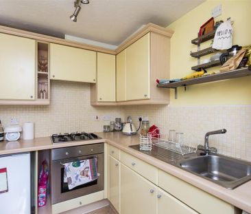 2 bedroom detached house to rent - Photo 4