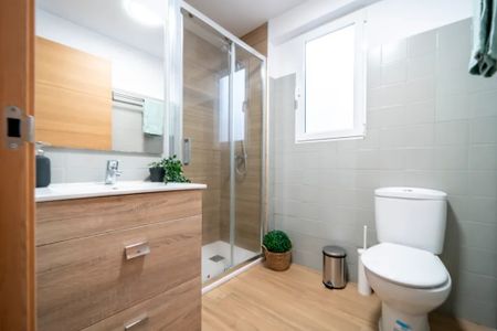 Avinguda del Primat Reig, Valencia, Valencian Community 46010 - Photo 5