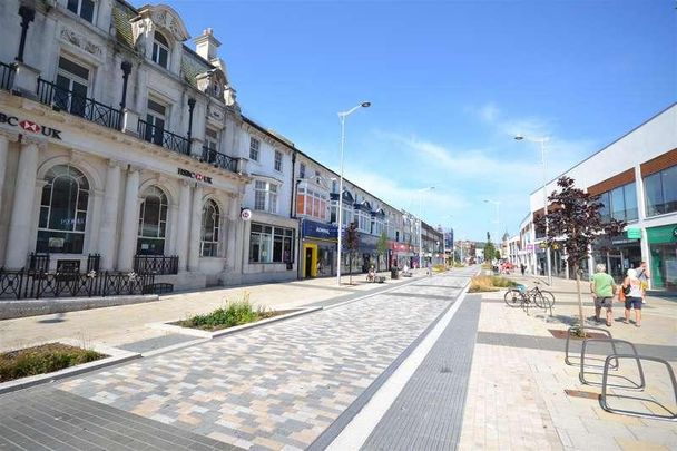 Cavendish Place, Eastbourne, BN21 - Photo 1