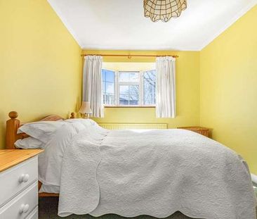 Shaftesbury Crescent, Staines-upon-thames, TW18 - Photo 6