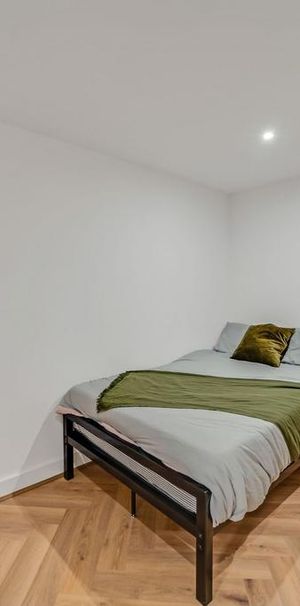 6 bedroom house to rent - Photo 1