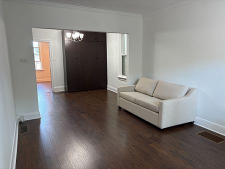 For Lease - 221 Winnett Avenue, Toronto, Ontario - Photo 5