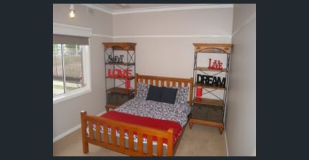 Solid Brick Veneer - Photo 4