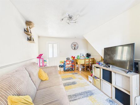 2 bedroom terraced house to rent - Photo 2