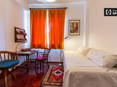 lisbon, Lisbon 2780-194 - Photo 3