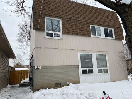 For Lease - 22 Hazelglen Court, Brampton, Ontario - Photo 2