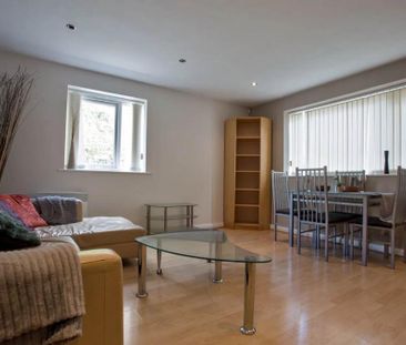 2 bedroom apartment to rent - Photo 2