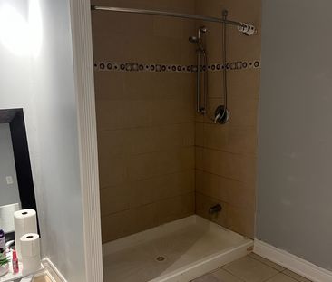 For Lease - 34 Malden Street, Vaughan, Ontario - Photo 6