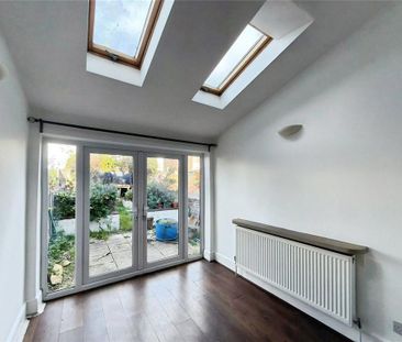 3 bedroom terraced house to rent - Photo 2