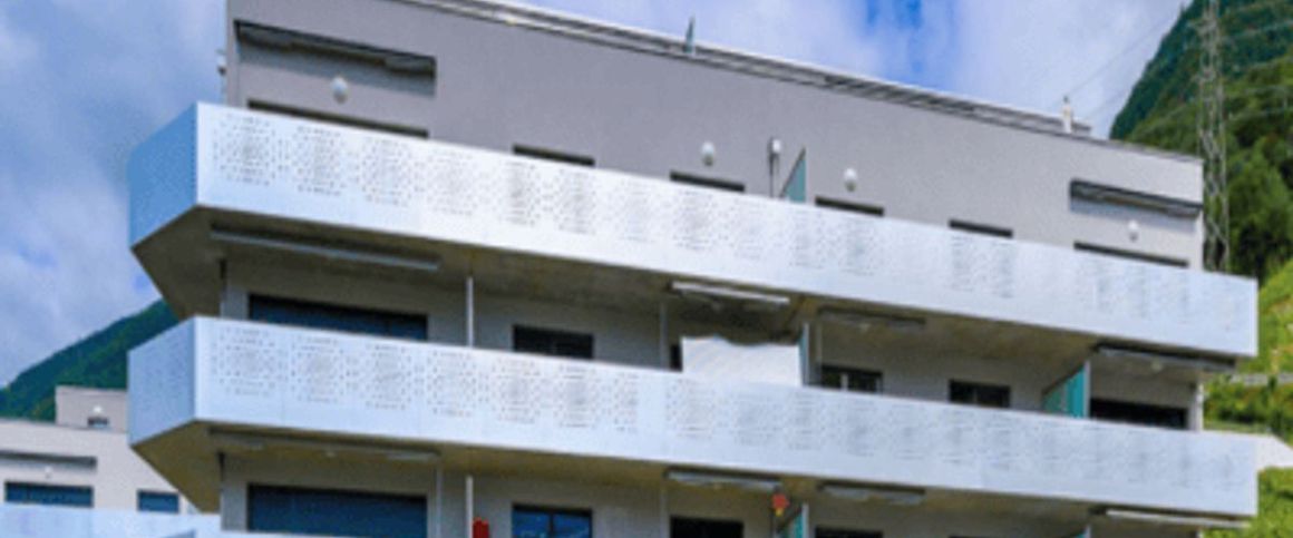 Beautiful 2.5-room apartment on the 4th floor with balcony - Photo 1