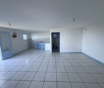 Location Maison 3 pièces 70m² ST PAUL 97423 - Photo 5