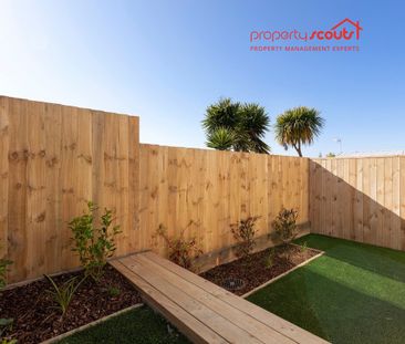 Modern & Low-Maintenance Townhouse in Sunnyvale - Photo 4