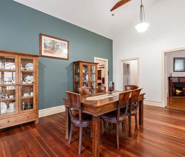 384 Peats Ferry Road, Hornsby NSW 2077 - House For Rent | Domain - Photo 2