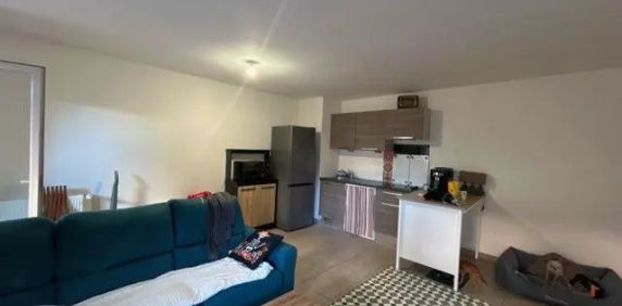 Appartement à louer 3 pièces 61.99m² - Photo 2