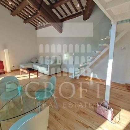 Center-Pantheon: Beautiful fully furnihed modern 1 bedroom, 2 bath loft in Historic building. Quiet, bright, parquet floors, high ceilings, air conditioning, close to services. # 2264 - Photo 5