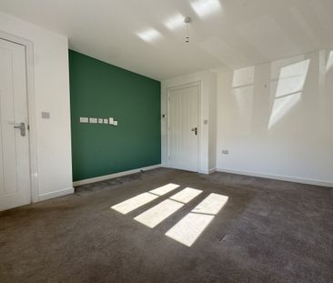 Jameston Close - Photo 3