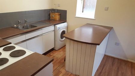 Dawes Close, Stoke, Coventry, West Midlands, CV2 - Photo 3