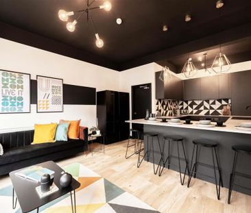 6 bedroom semi-detached house to rent - Photo 2