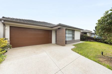 Modern Comfort and Family Appeal in Werribee - Photo 5