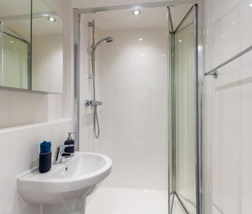 1 bedroom private hall to rent - Photo 5