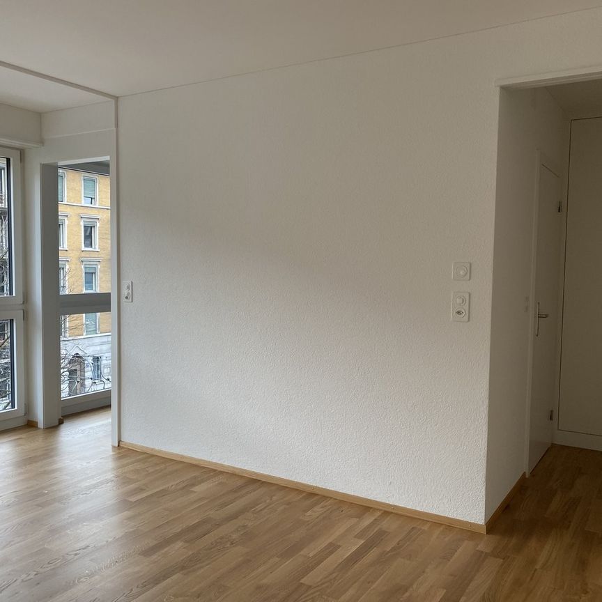 Rent a 1 ½ rooms apartment in Zürich - Photo 1