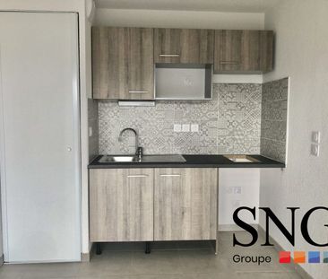 T2 AVEC TERRASSE / JARDIN ET PARKING - Photo 3