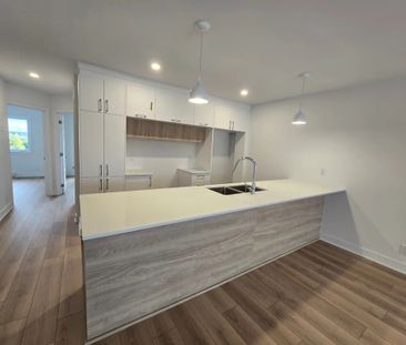 5 1/2 NOUVELLE CONSTRUCTION - WINDSOR - Photo 3
