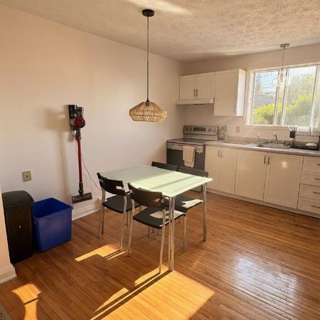 3-1/2 à 2 pas Université et commerces - Photo 4