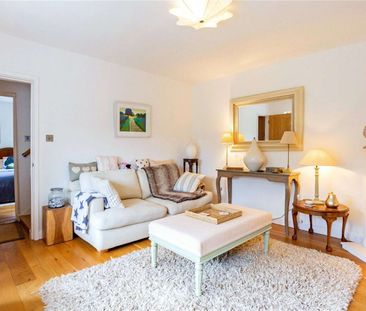 Beautiful three bedroom cottage in the countryside with town conven... - Photo 1