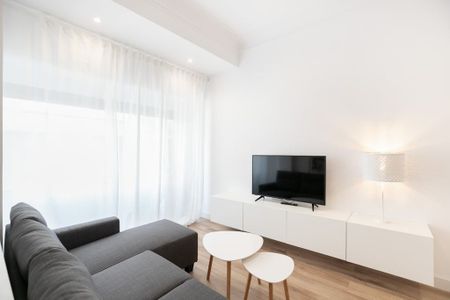 Carrer dEstruch, L'Hospitalet de Llobregat, Catalonia 08904 - Photo 2