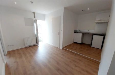 Location appartement 2 pièces - 38m² à Sainte foy - la - grande (33220) - Photo 3