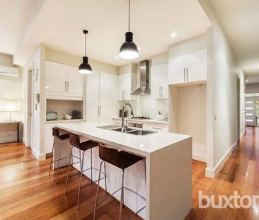 2/1 Dumaresq Street, Brighton East VIC 3187 - House For Rent | Domain - Photo 2