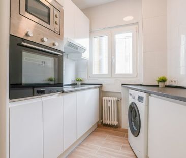 Beautiful room in Plaza España with private bathroom - Photo 5