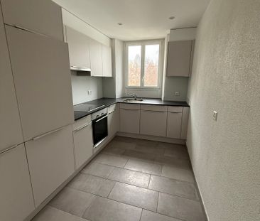 À louer : Appartement 3 pièces au 1er étage – Rue des Fleurs 24, La... - Photo 3