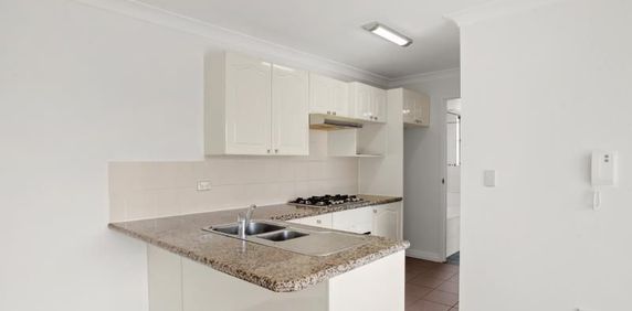 One Bedroom In Convenient Location - Photo 2