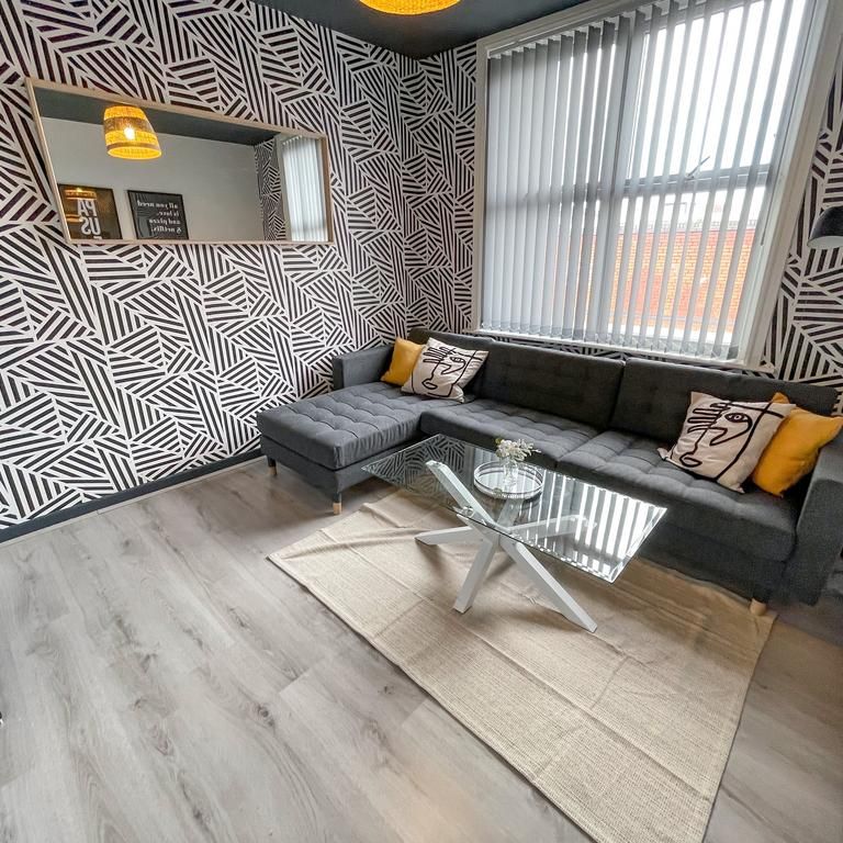 5 bedroom house to rent - Photo 1