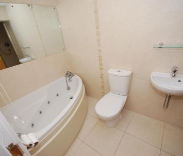 19 Lisburn Avenue, Belfast, BT9 7FX - Photo 2