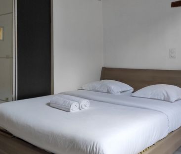 Location Appartement 2 pièces 54m² MARSEILLE 1er - Photo 5