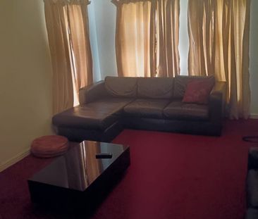 Room in a Shared House, Viola St, M11 - Photo 1